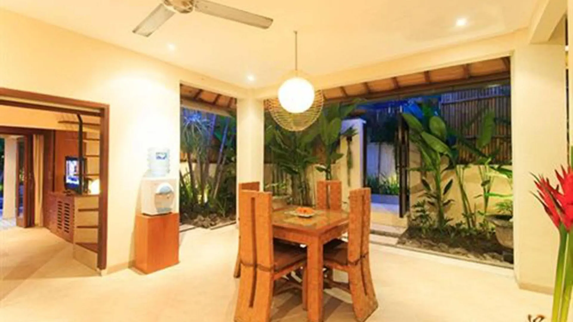 Villa Seriska Seminyak 0*, Seminyak (Bali)